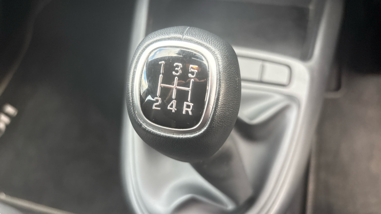 Hyundai i10 1.0 Advance 5dr Petrol Hatchback